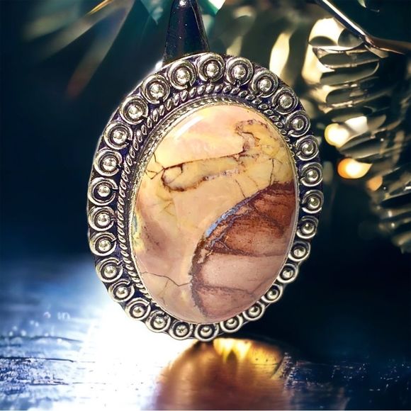 Natural Butterfly Jasper Gemstone in a Handcrafted 925 Silver Overlay Ring (8) - Picture 6 of 12